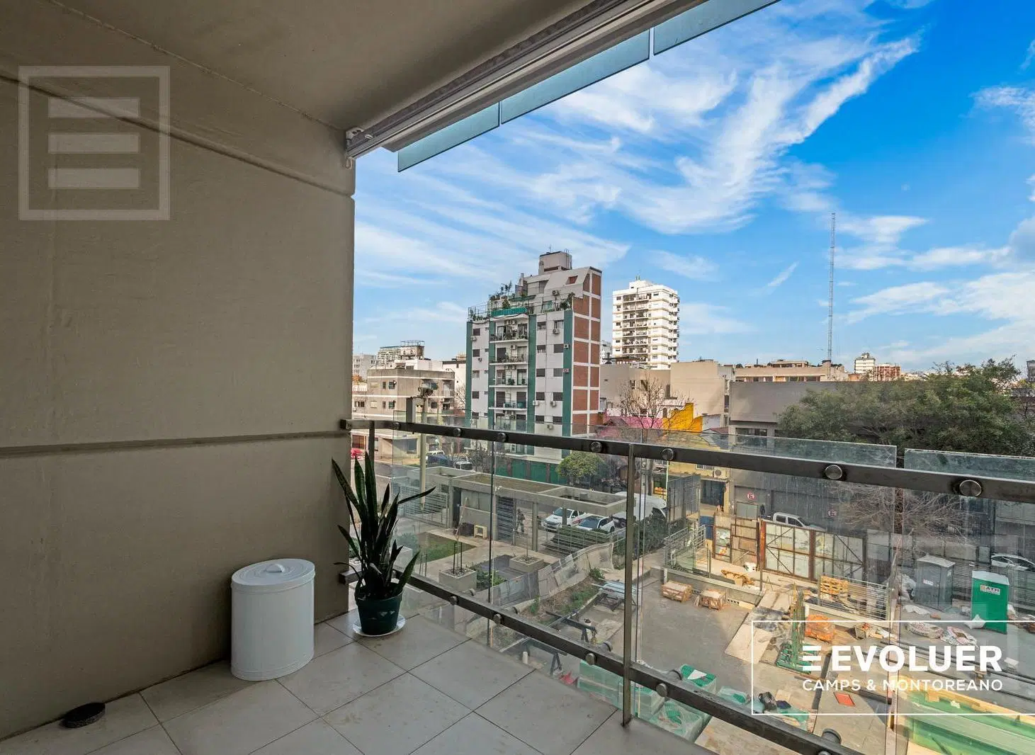 Venta departamento 2 ambientes cochera y amenitie en Torre Montañeses Núñez 1