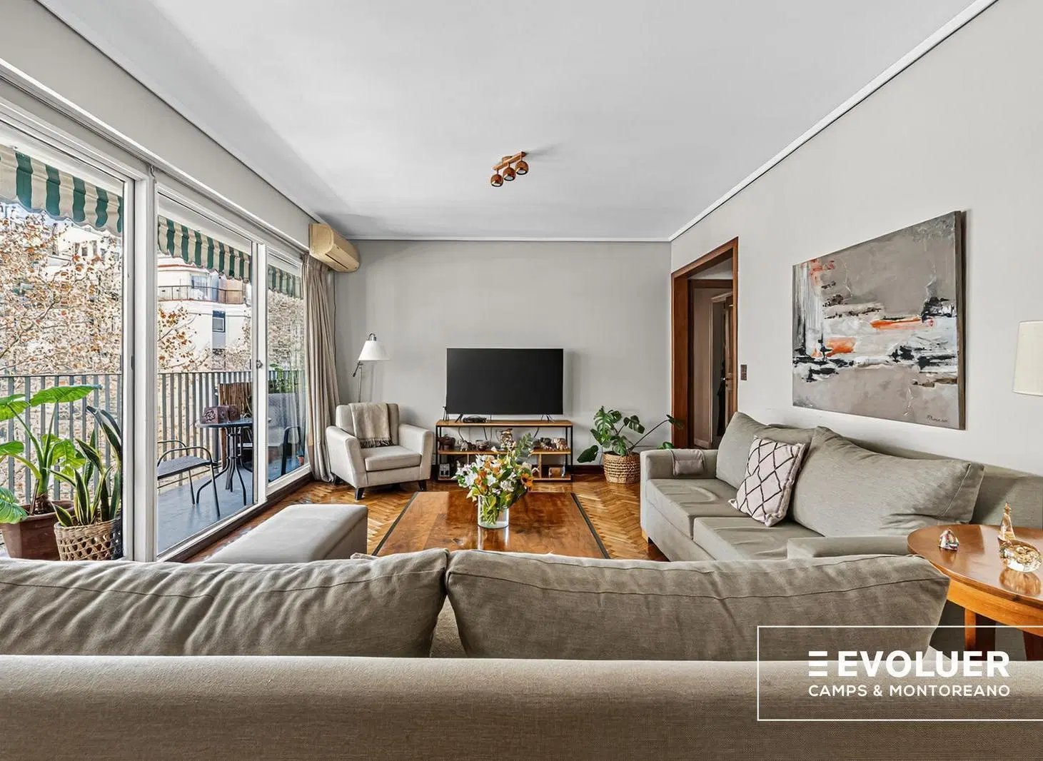 Venta departamento 3 dormitorios y dependencia. Palermo 3