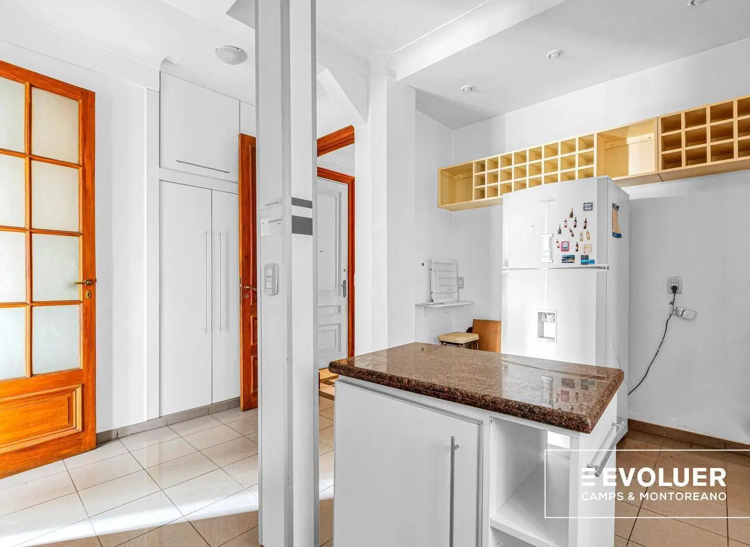Venta Departamento 4 ambientes con cochera. Recoleta. 1
