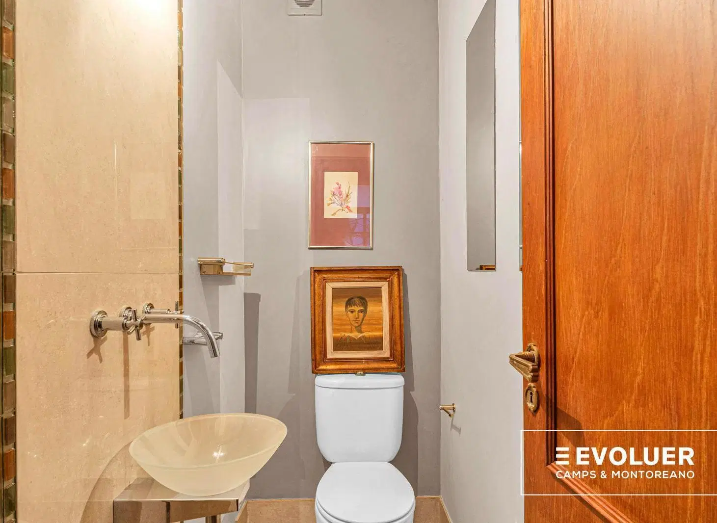 Venta Departamento 4 ambientes con cochera. Recoleta. 2