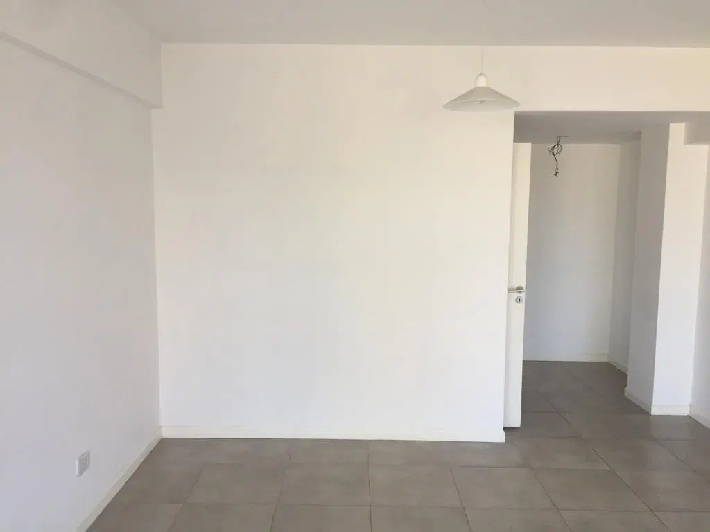 Venta departamento monoambiente con cochera, baulera, parrilla, SUM y pileta. 1