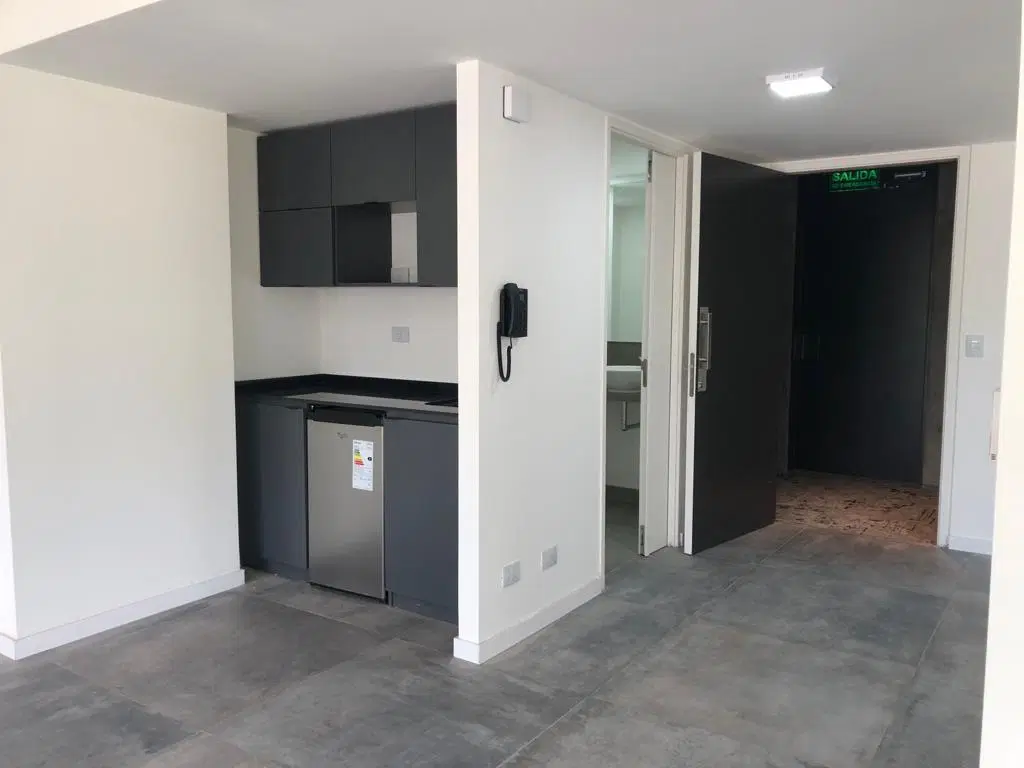 Alquiler Loft remodelado y equipado 2 baños,  cochera y  amenities en Quartier Puerto Retiro. 5
