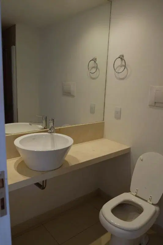Alquiler Monoambiente con cochera y vista abierta. Amenities. Puerto Madero 2