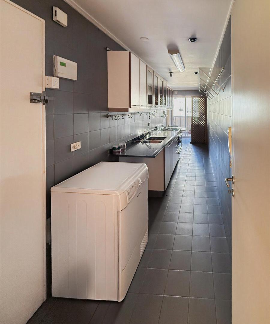 Foto de Venta Departamento 3 ambientes más dependencia y cochera en Palermo, imagen 3