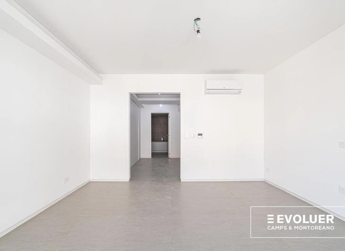Alquiler departamento de 3 ambientes con terraza. Quintana 281. 8
