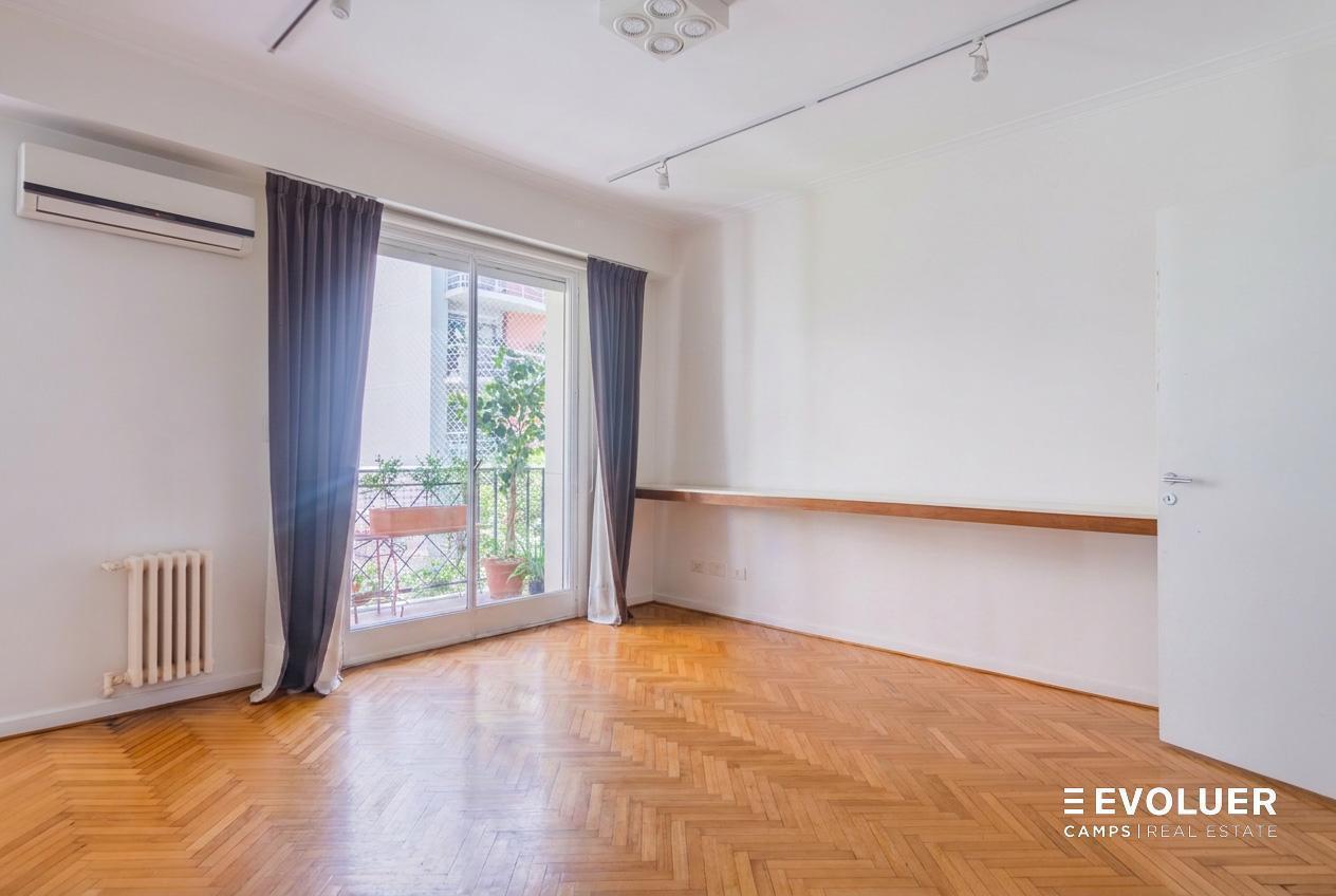 Foto de Venta Departamento con balcón, cochera y baulera en Palermo | 4 amb, imagen 5
