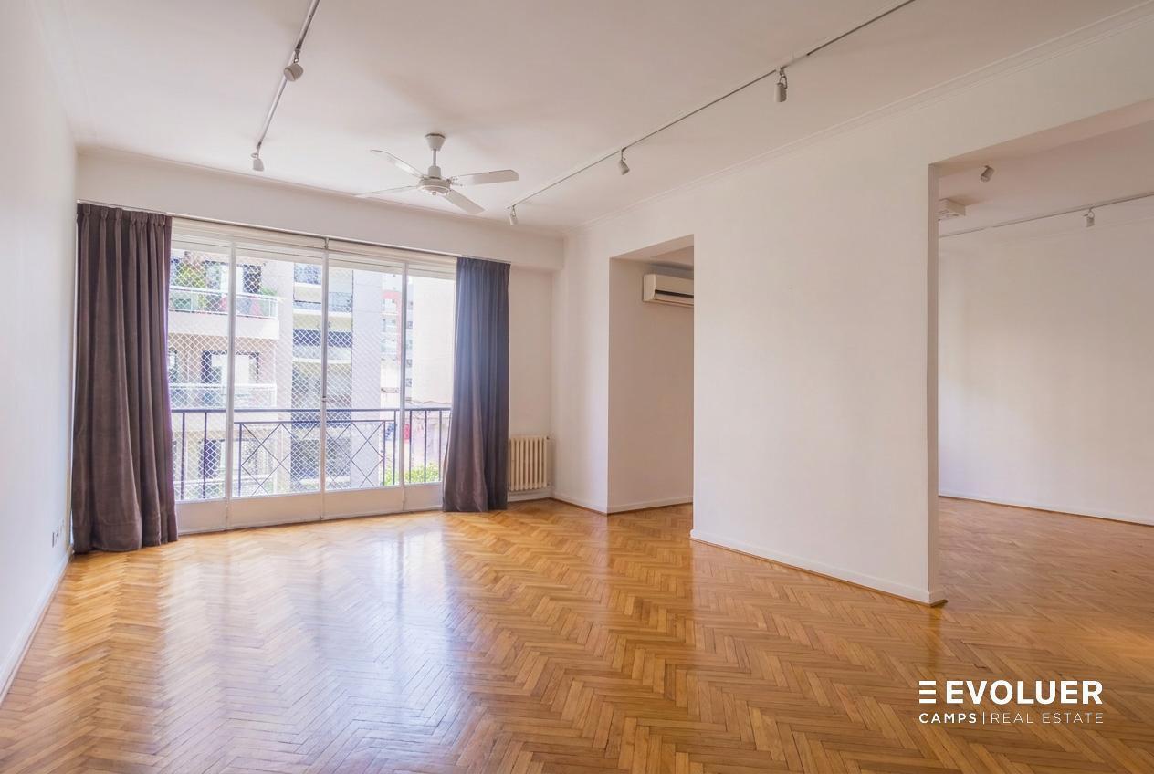 Foto de Venta Departamento con balcón, cochera y baulera en Palermo | 4 amb, imagen 2