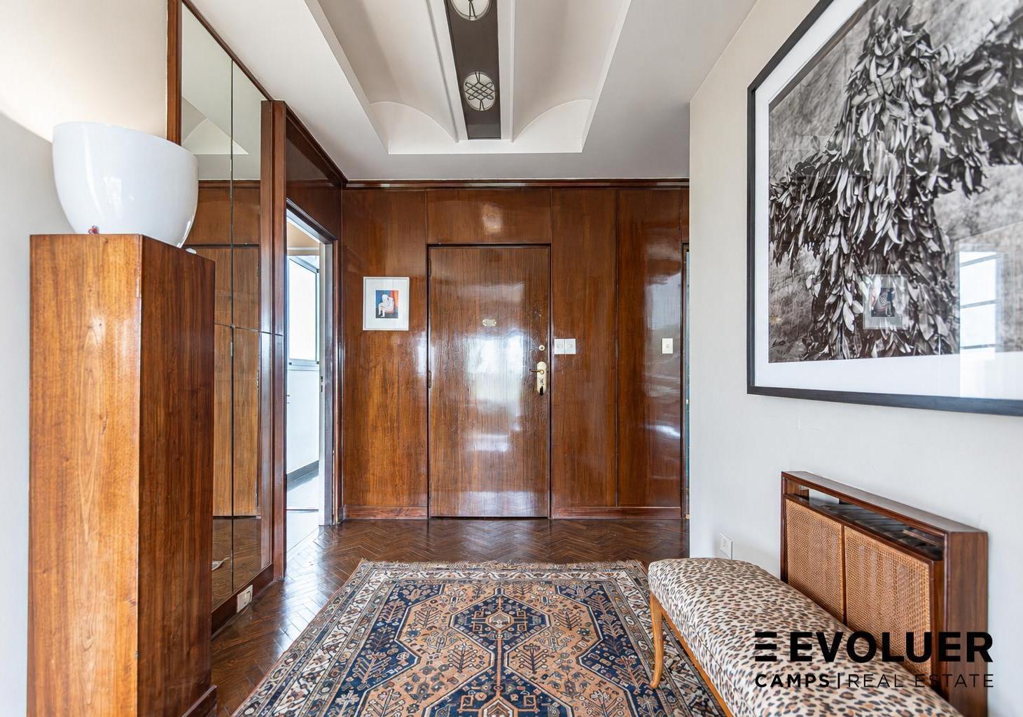Foto de Venta Departamento de 4 dormitorios 2 baños y cochera en Palermo Nuevo, imagen 1