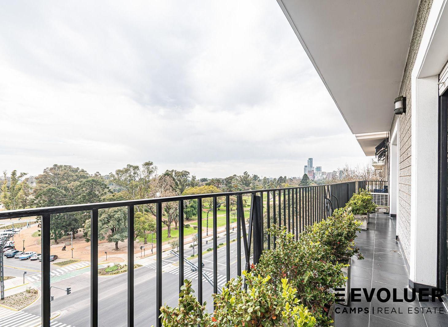 Foto de Venta Departamento de 4 dormitorios 2 baños y cochera en Palermo Nuevo, imagen 3