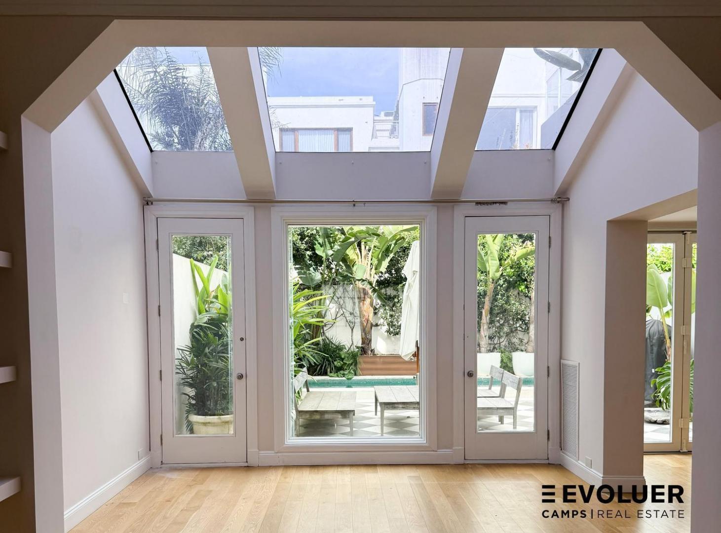 Foto de Alquiler casa en Barrio Parque. 3 plantas, patio con pileta, imagen 4