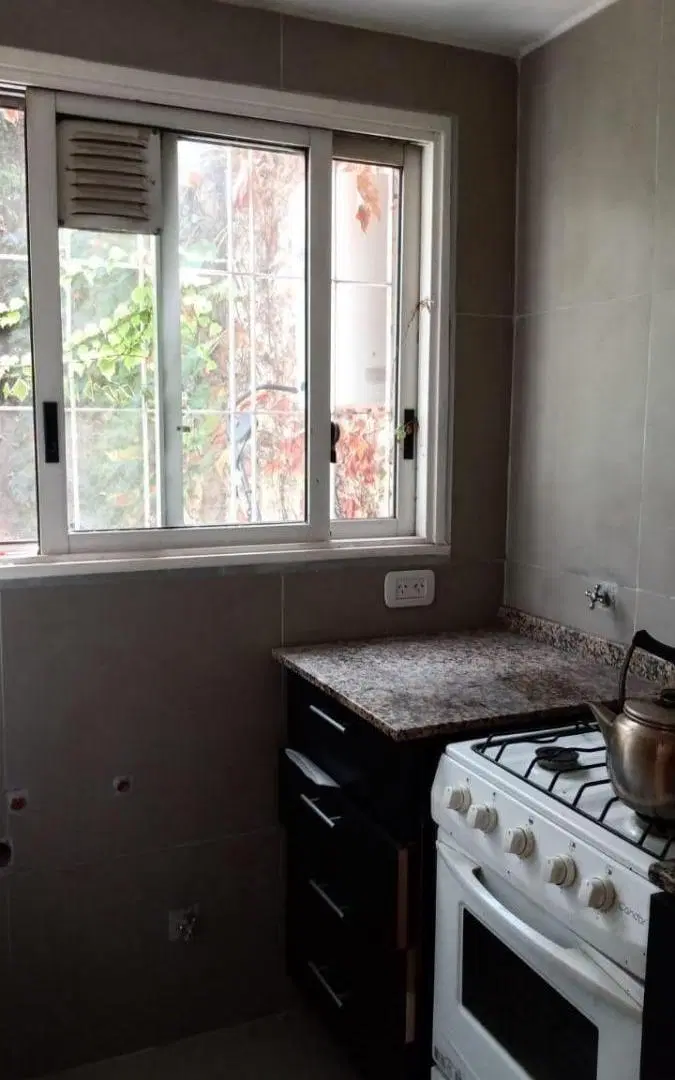 VENTA MONOAMBIENTE EN PLANTA BAJA CON JARDÍN SAN ISIDRO 1