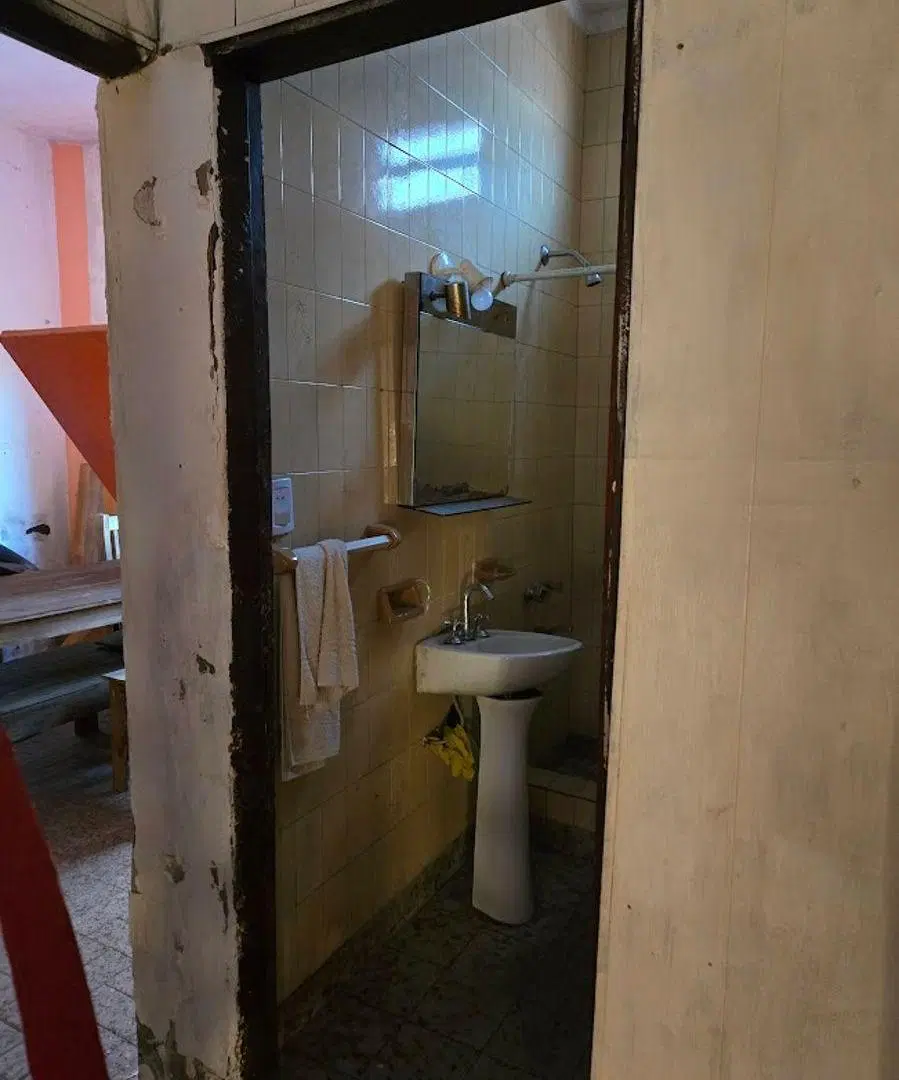 PH AL FRENTE DE 4 AMBIENTES SIN EXPENSAS TOTALMENTE INDEPENDIENTE 2