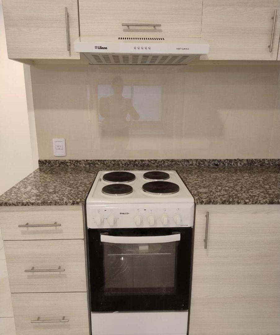 Foto de DEPARTAMENTO MONOAMBIENTE EN PLANTA BAJA AL FRENTE CON PATIO, imagen 5