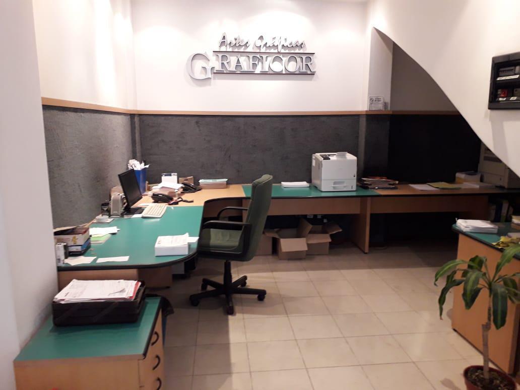Oficinas 400m2 gran galpón - Florida