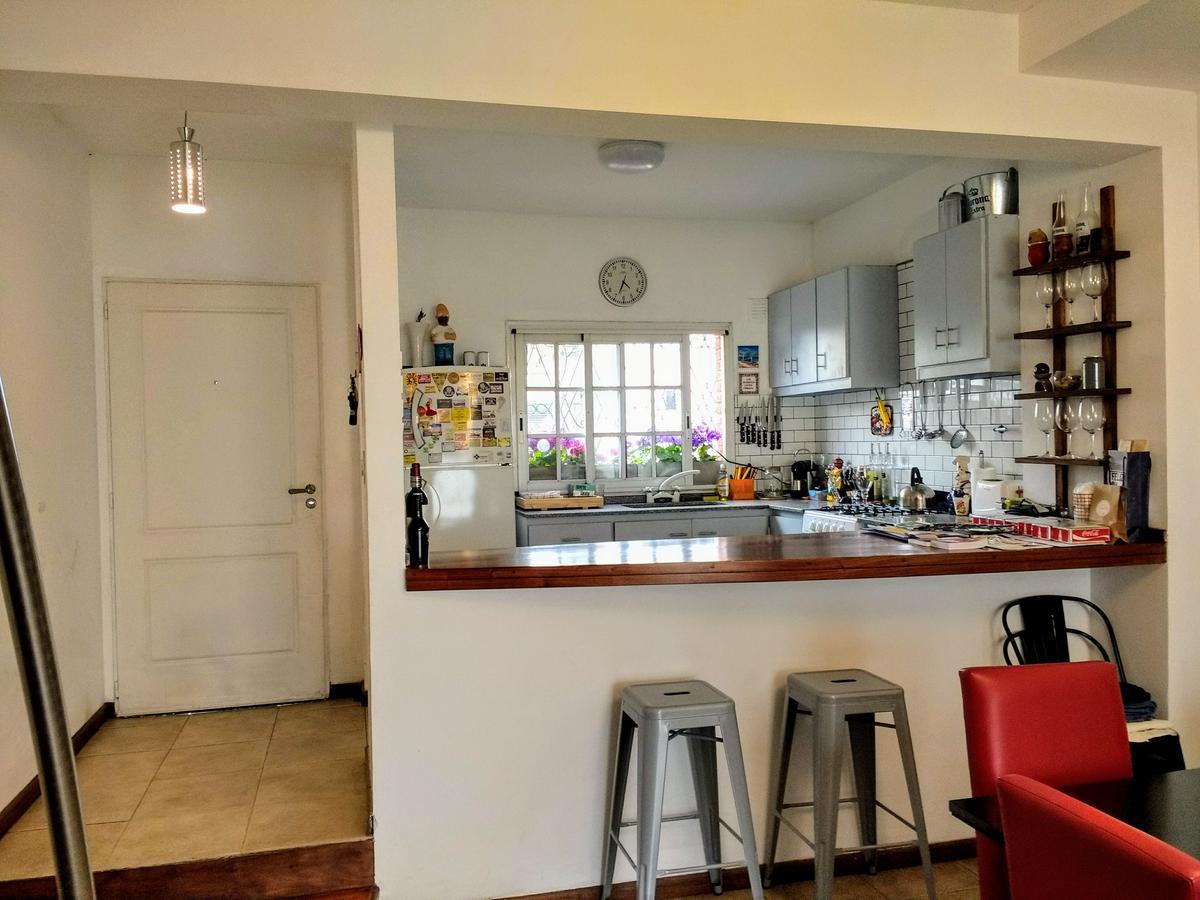 PRECIO REBAJADO! IMPECABLE DUPLEX 4 AMB CON JARDÍN!!