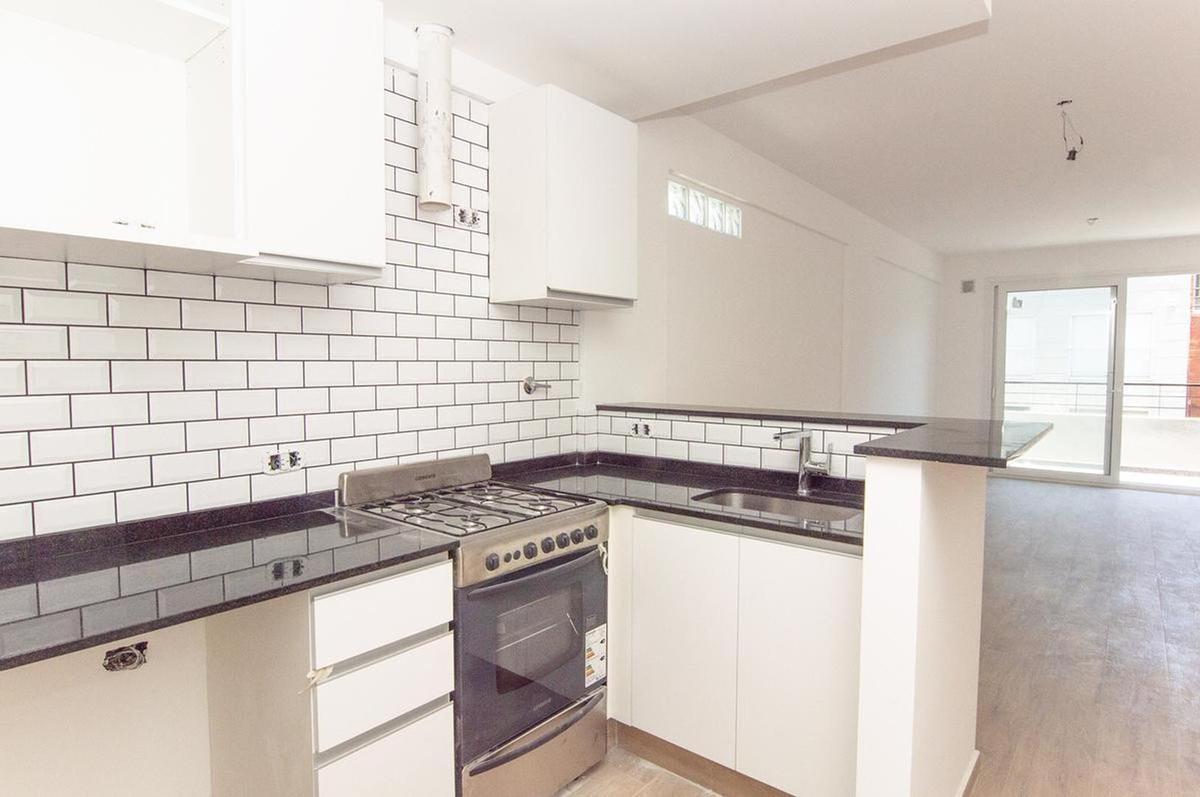 Departamento 2 ambientes categoría cochera cubierta. Excelente ubicación Belgrano