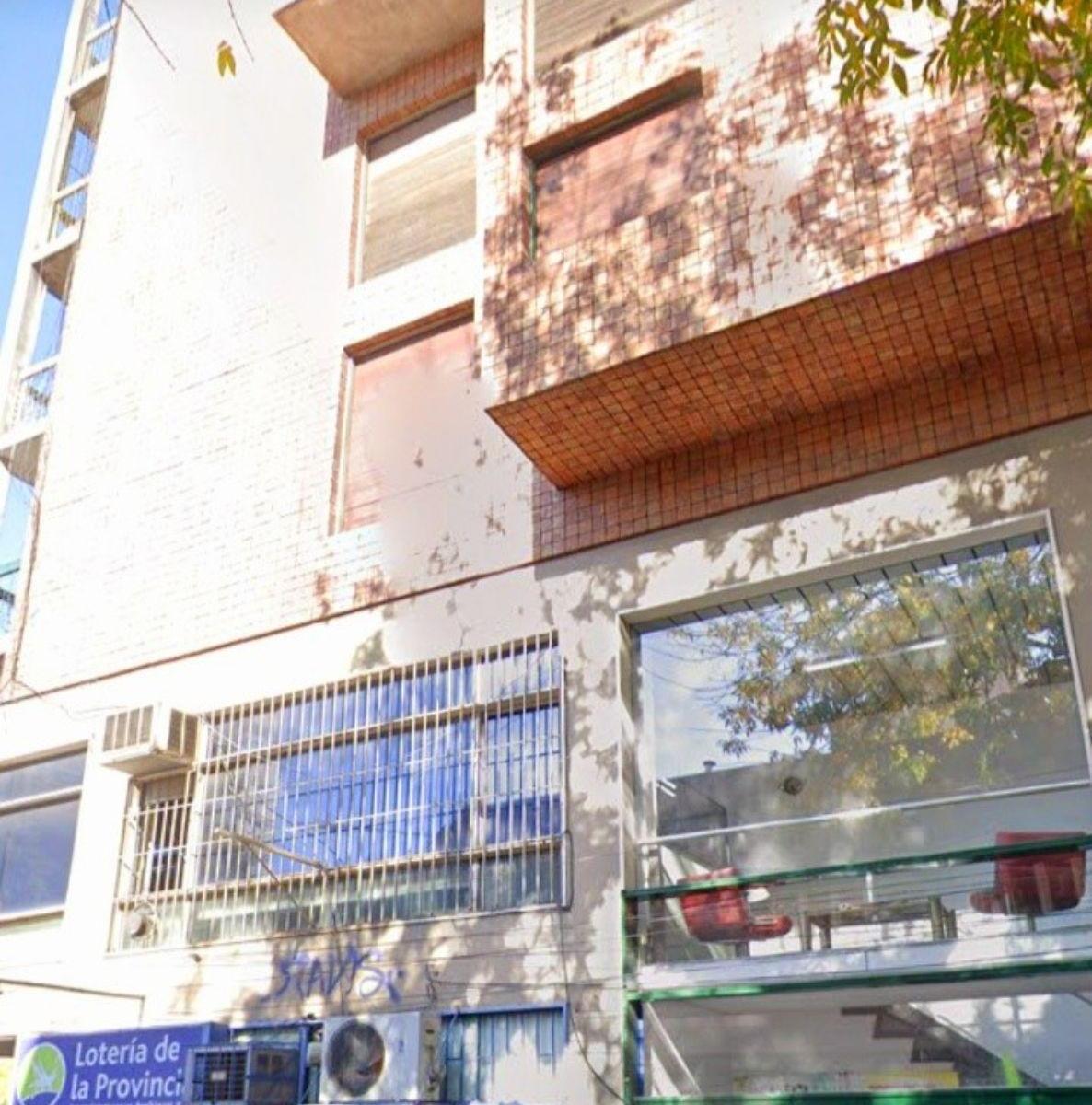 Florida Mitre - Excelente Ubicación - Local en Esquina Sobre Av Maipú! 4