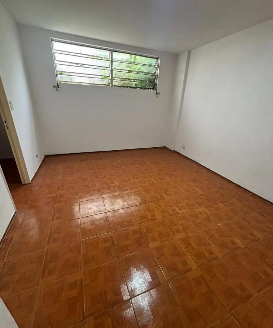 Departamento 1 ambiente excelente ubicación. Olivos 4