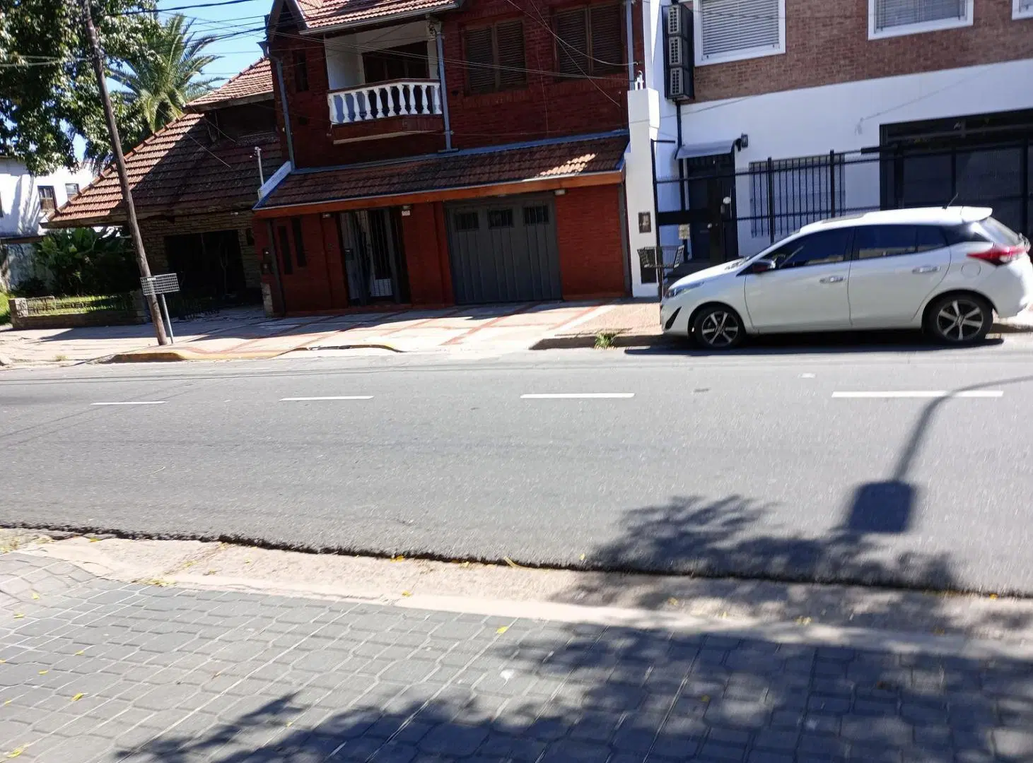 Excelente departamento 3 ambientes en duplex con terraza propia y 2 cocheras. 3