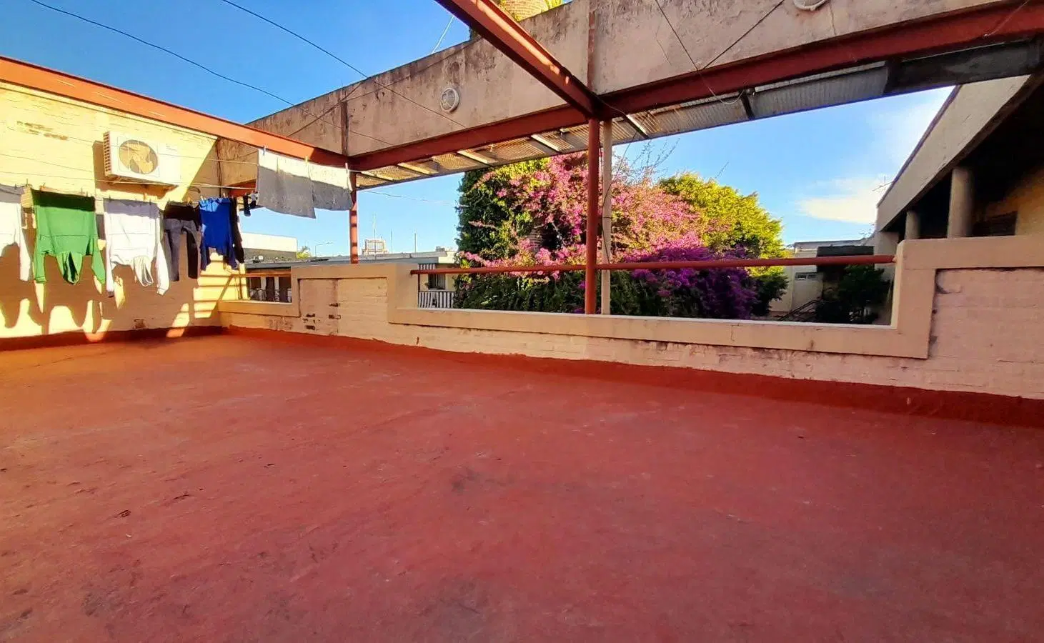 Munro Este - Luminoso Monoambiente con Cochera en Complejo con jardines! 5
