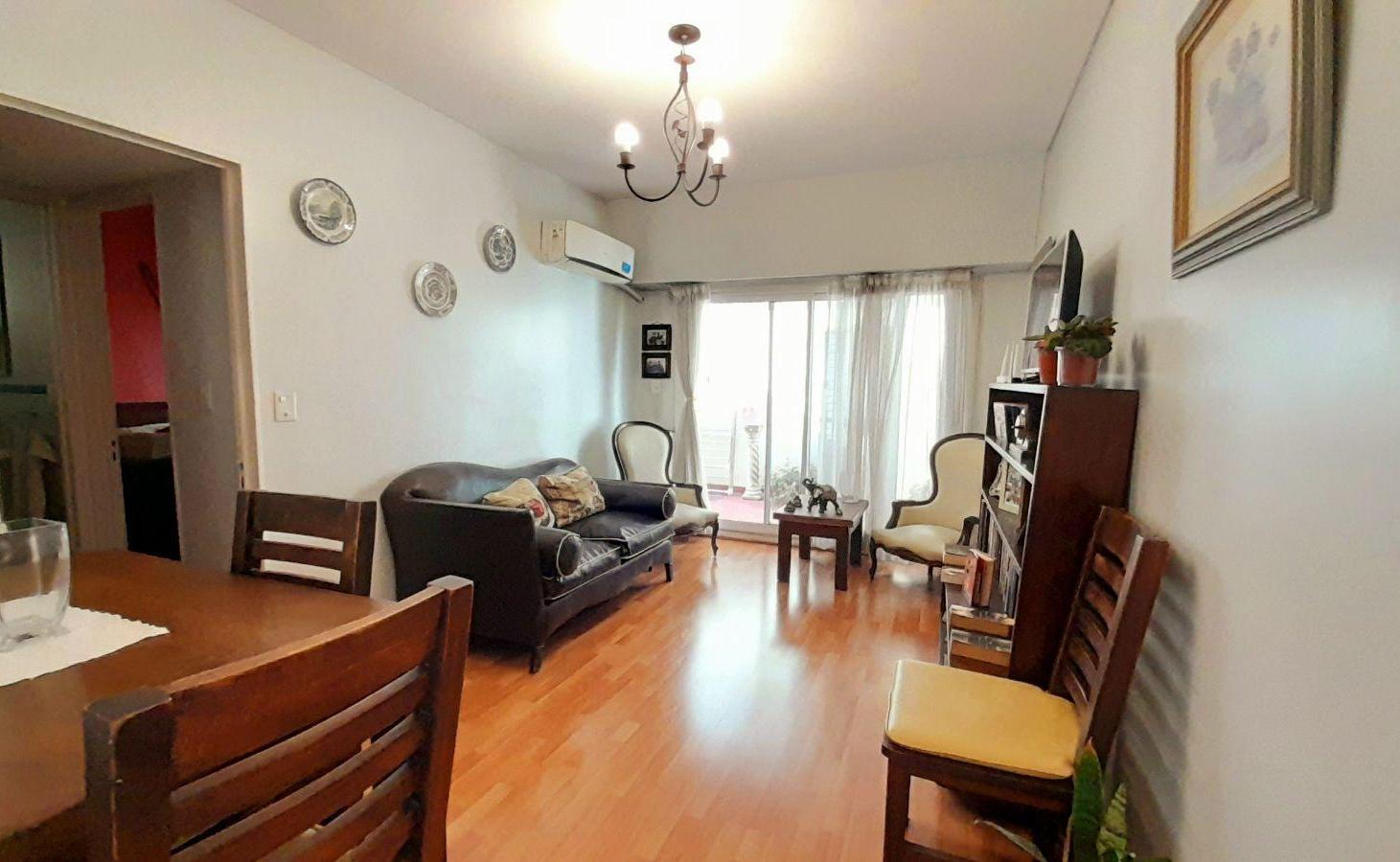 Vicente López - Impecable Departamento 2 amb con Patio!