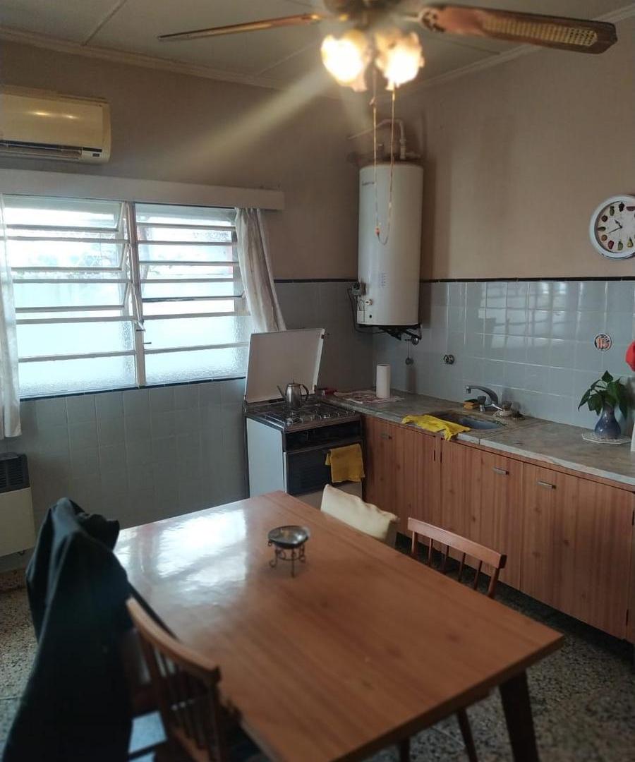 Foto de Casa 3 ambientes lote propio. Olivos., imagen 1