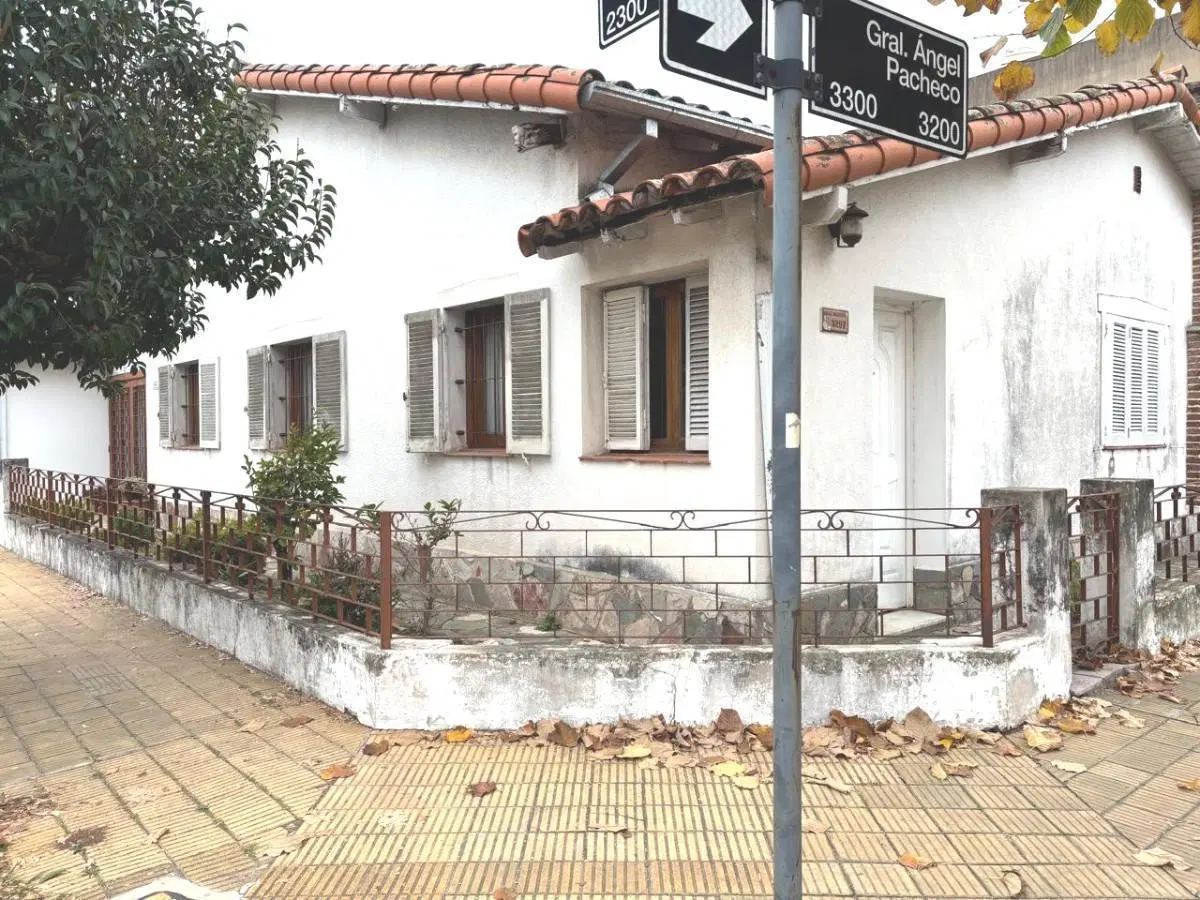 Casa 1 planta 3 ambientes. Olivos. 2