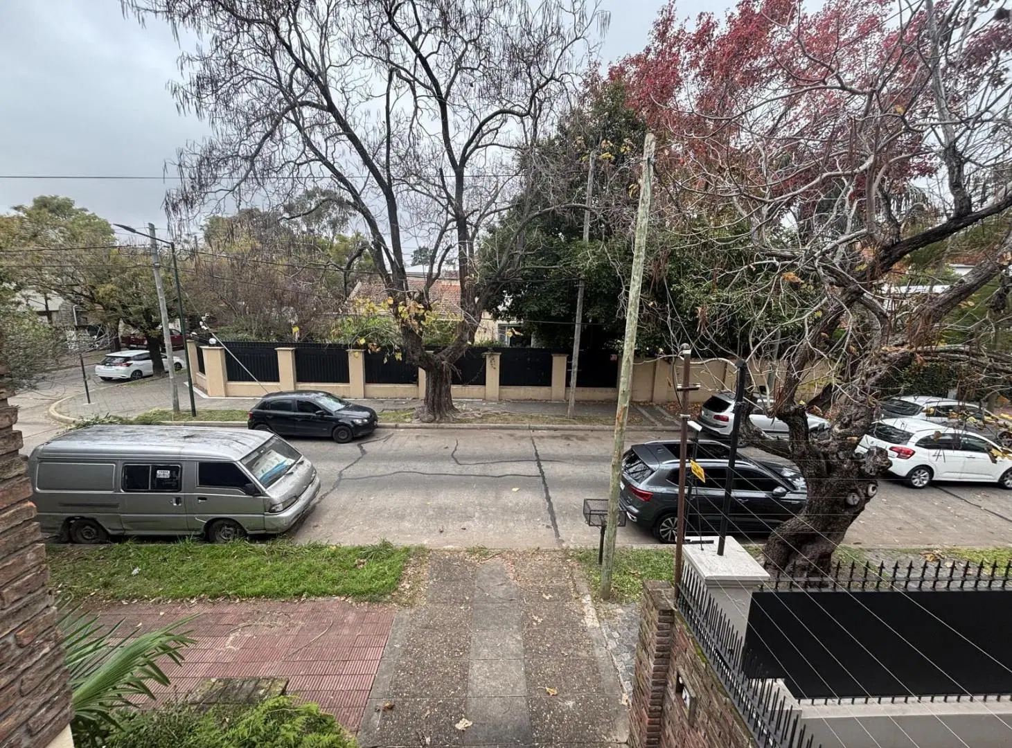 Casa en excelente zona. Martínez. 4