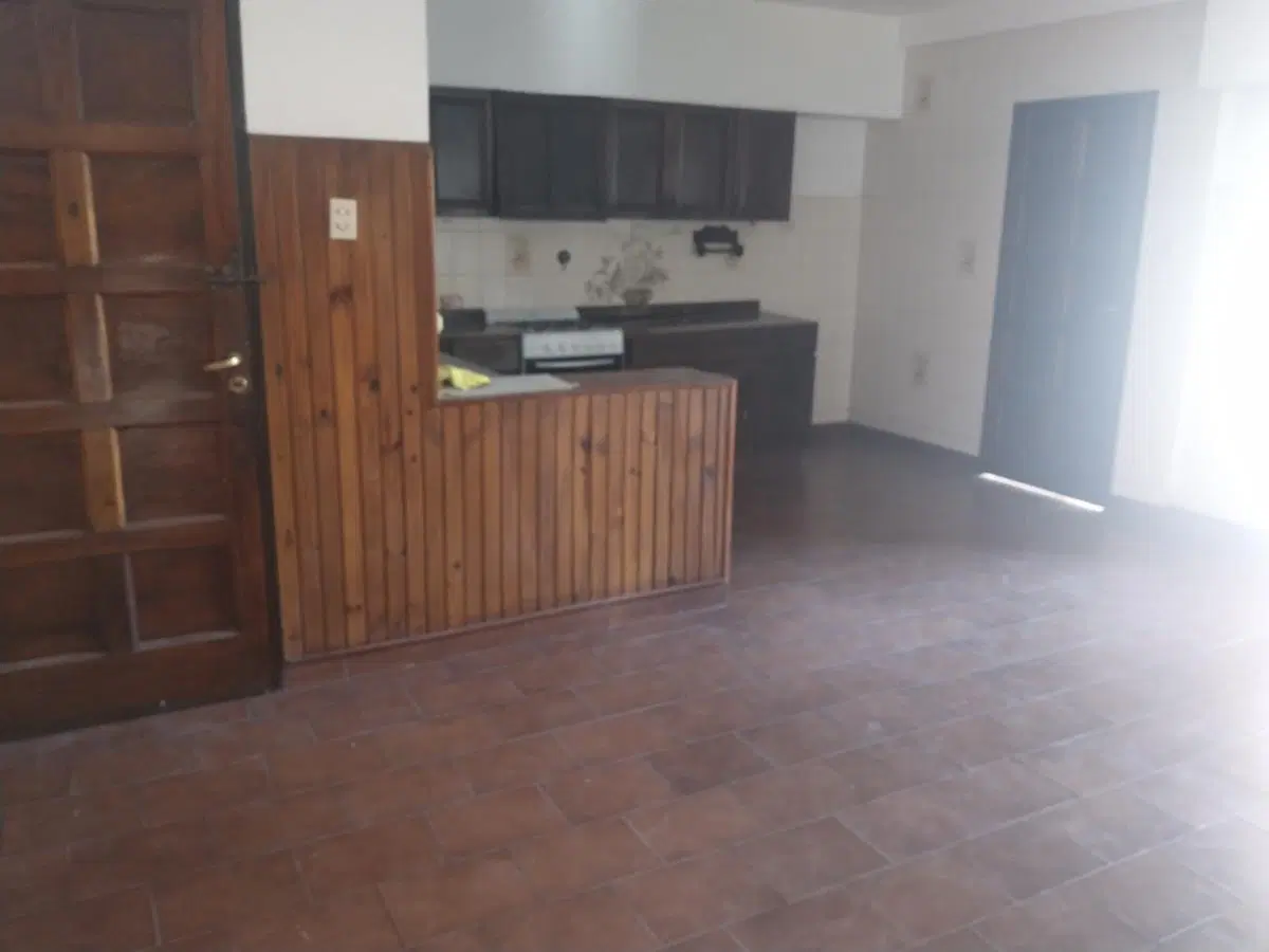 PH 3 ambientes con patio, cochera. 4
