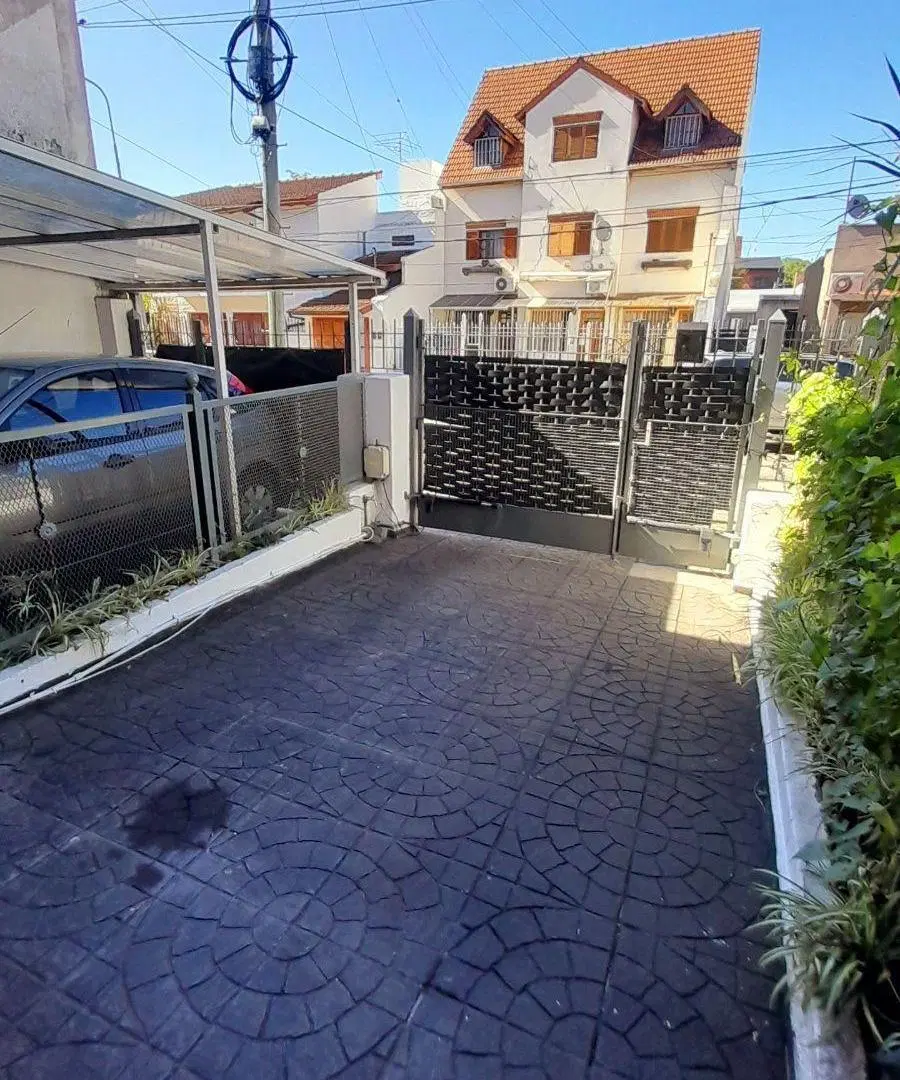 Olivos - Impecable Dúplex 4 amb - con Jardín y Cochera! 3