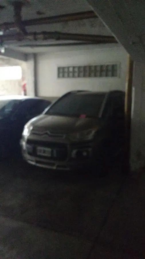 Departamento 4 ambientes, patio, balcón, cochera - Olivos-Maipu/Uzal 5