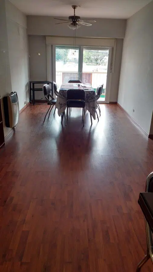 Departamento 4 ambientes, patio, balcón, cochera - Olivos-Maipu/Uzal 2