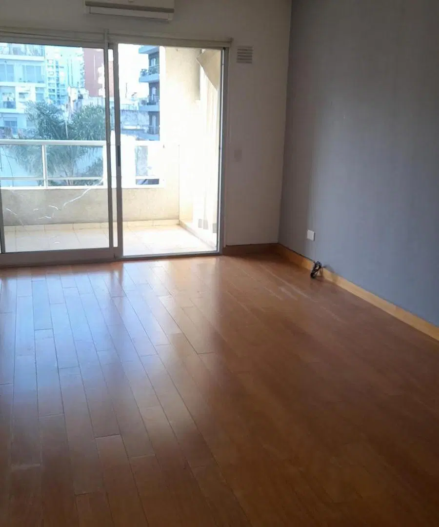 IMPECABLE DEPARTAMENTO DE 2 AMB CON BAÑO, TOILETTE, BALCÓN Y COCHERA!! 5