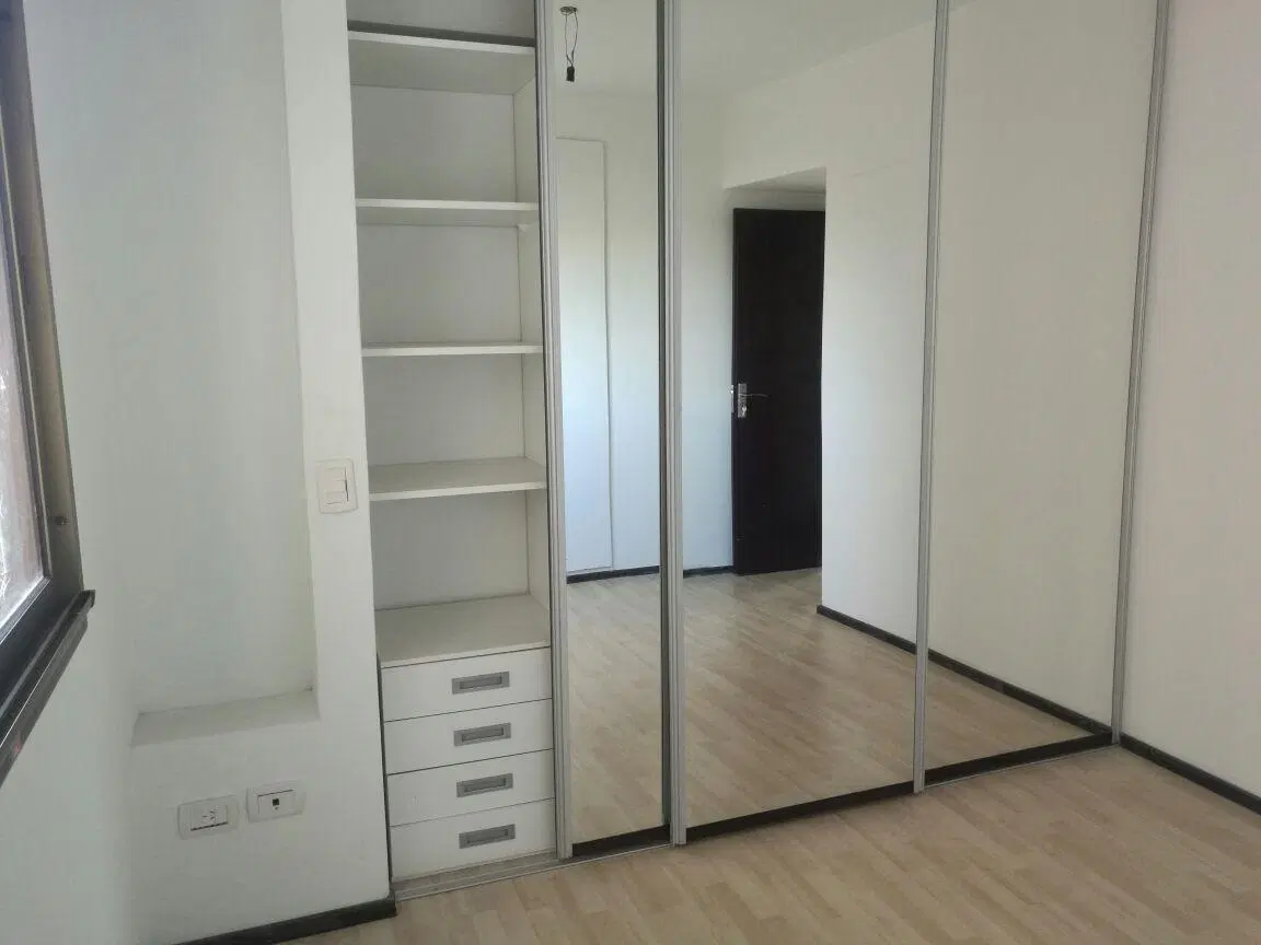 Departamento semipiso nuevo. 3 dormitorios, cochera. SUM, piscina. 4