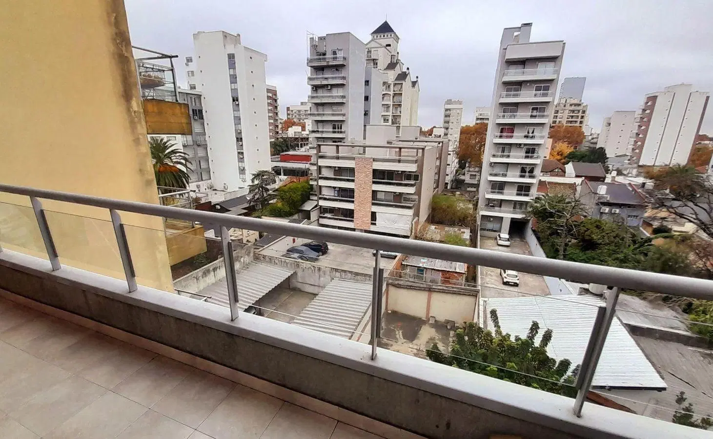 Villa Ballester céntrico! Amplio y luminoso 3 amb con vista abierta! 5