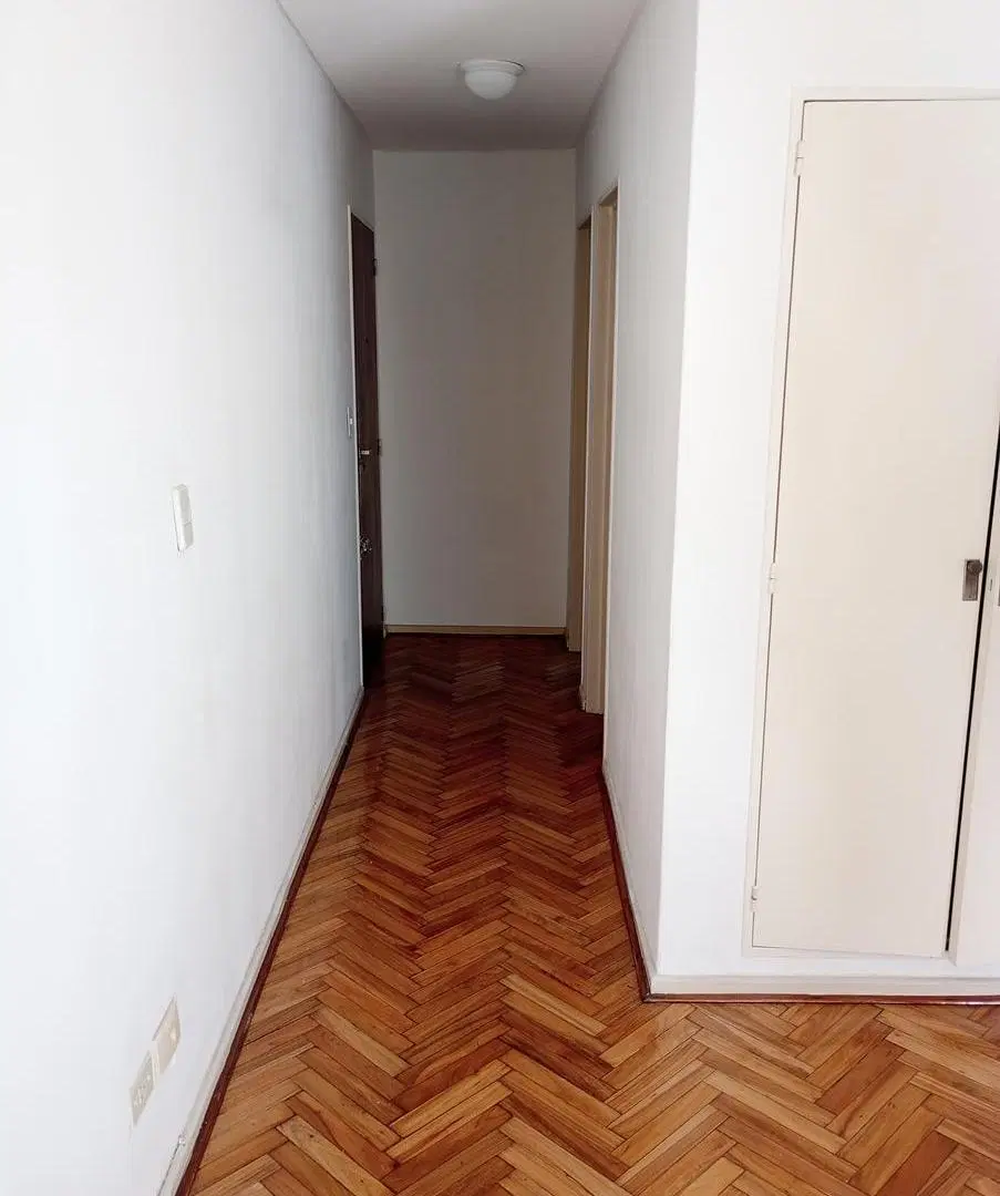 Departamento 1 ambiente en exc ubicación. Olivos. 8