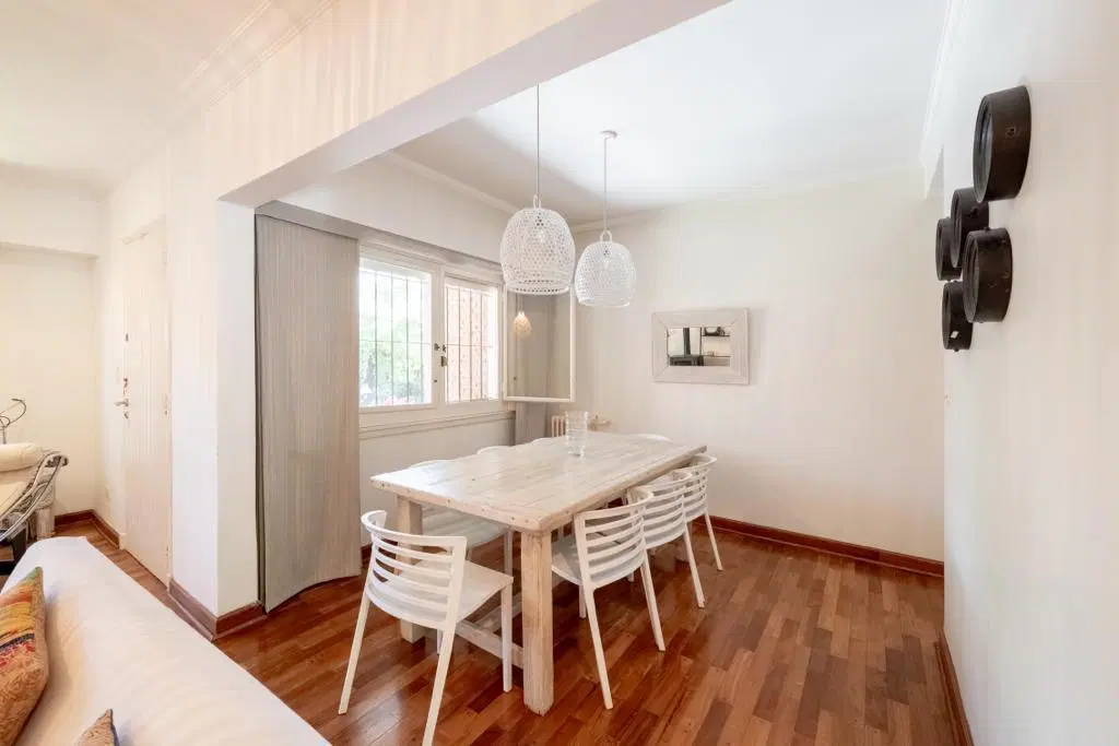 Chalet en 1 planta, jardín con piscina. Excelente zona. Martínez. 5