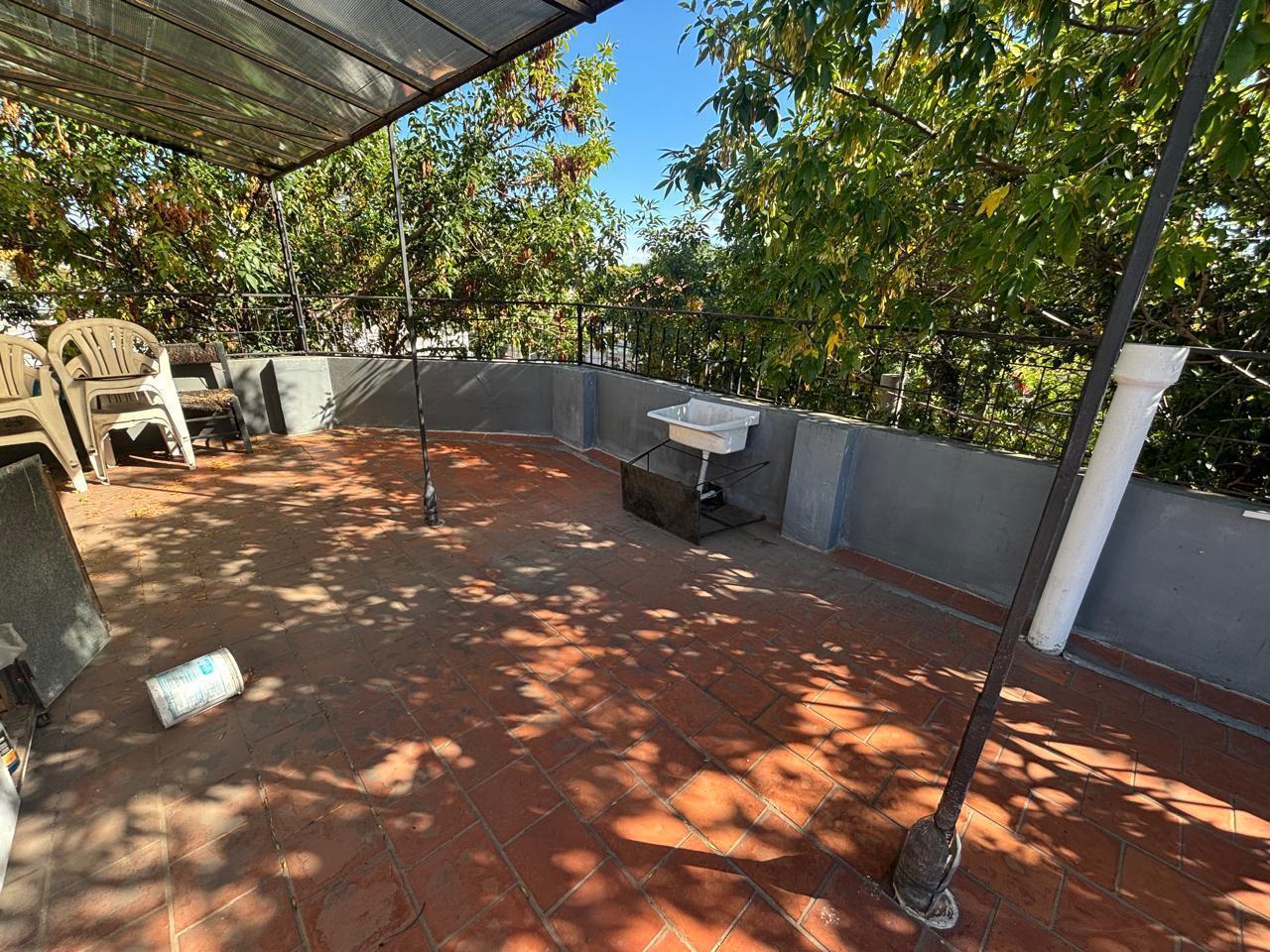 Foto de PH 4 ambientes quincho y terraza. Olivos., imagen 1