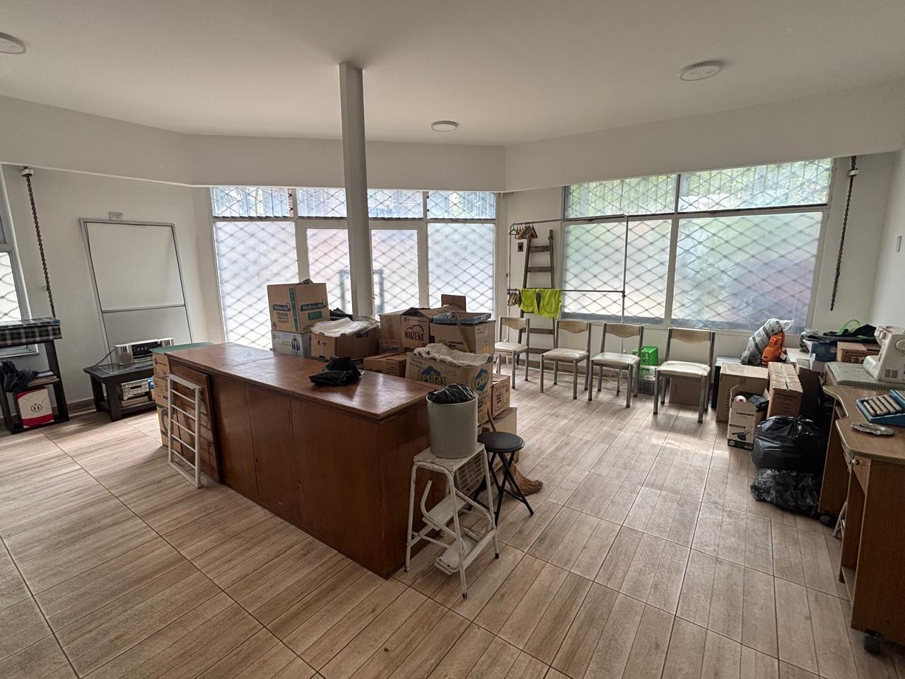 Foto de Casa nueva con local. Impecable. Olivos., imagen 5