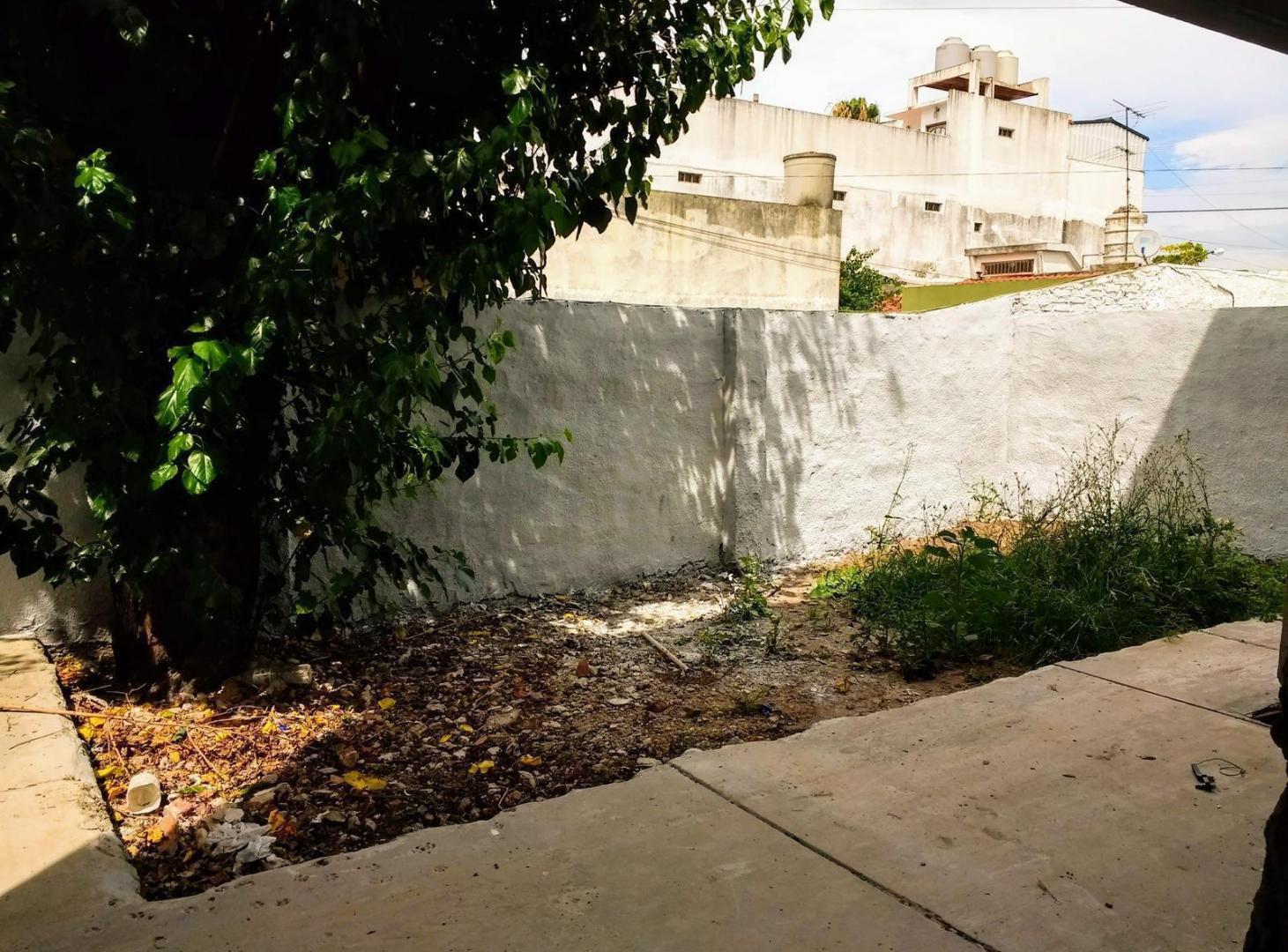 Foto de San Andrés - Amplio Galpón de 360 m2 cubiertos en impecable estado!, imagen 1