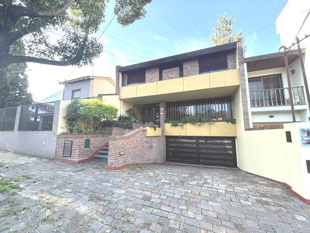 Foto de Chalet 5 ambientes gran parque. Cochera 2/3 vehículos. Olivos., imagen 5