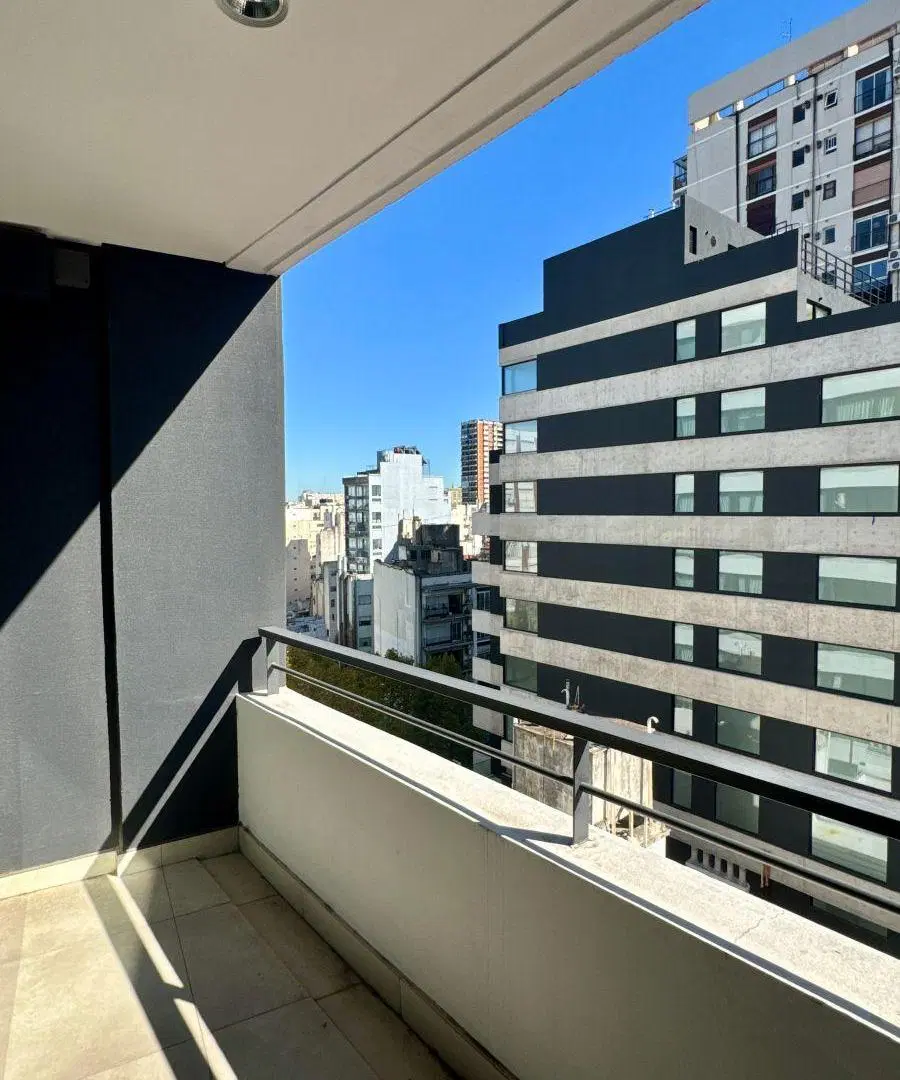 OM BOTÁNICO - Hermoso Departamento -65 m2- living, cuarto en suite, toilette, balcón. Muy luminoso! 3