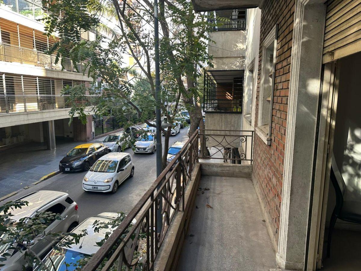 3 ambientes al frente con balcón — Caracas 400, Flores