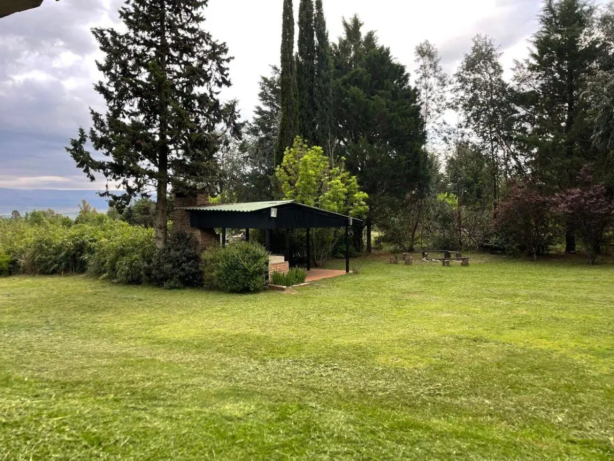 CAMPO CON CASA RENOVADA — 5 HECTÁREAS, PISCINA Y CABALLERIZAS 3