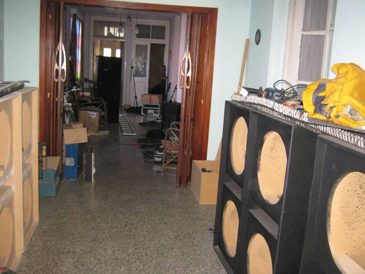 Casa Tres Dorm., en Inmejorable Ubicación. 3
