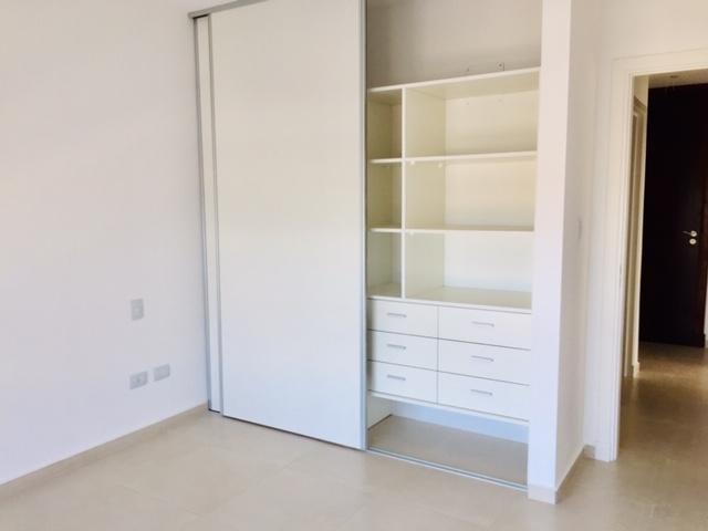 Venta de Departamento de 2 Ambientes con Balcón. 2