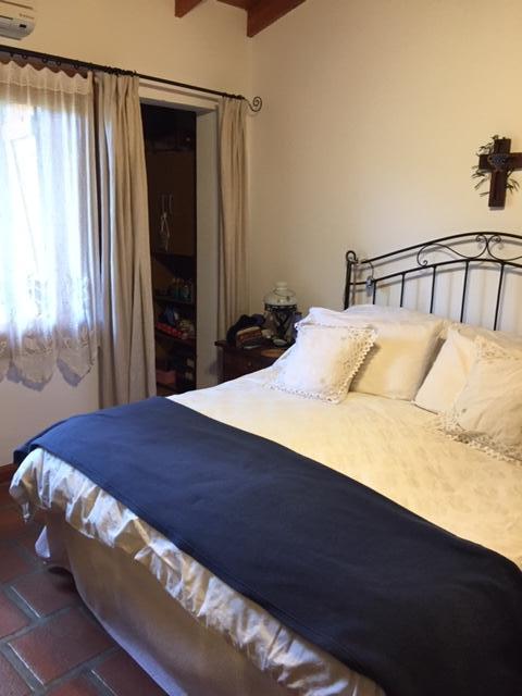 Venta Casa de Tres Dorm.. 2