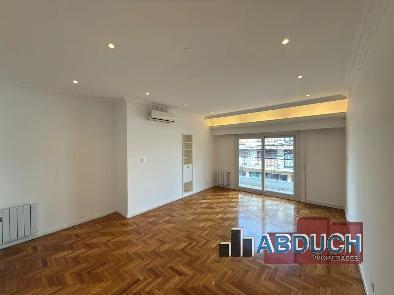 Casa 8 ambientes 5 dormitorios. | TRES SARGENTOS 2046 2