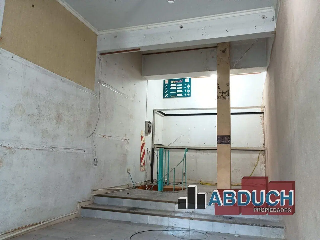 VENTA LOCAL VILLA BALLESTER 4