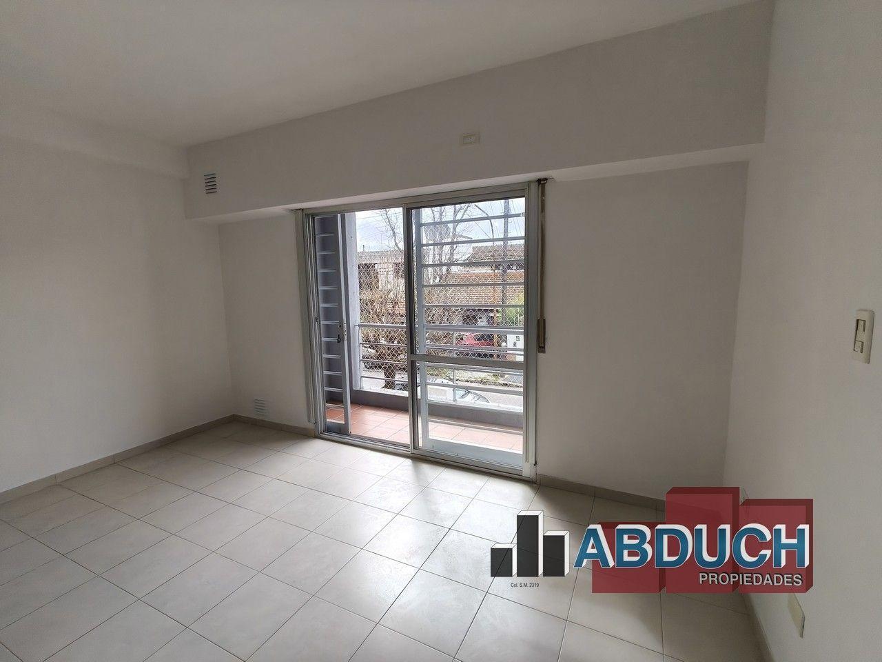 Foto de ALQUILER 2 AMBIENTES CON COCHERA, imagen 3